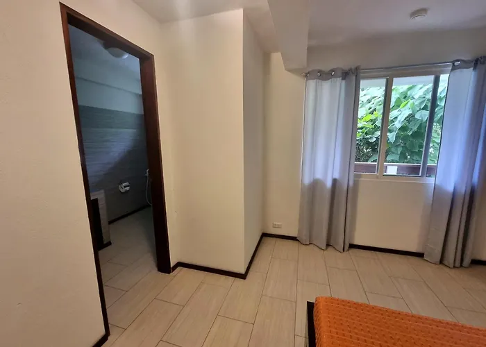 Apartment Day & Night *